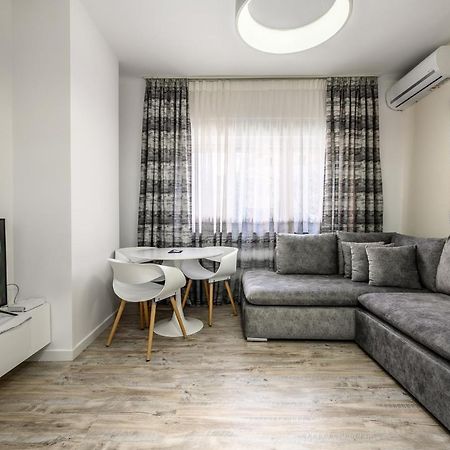 Miku Apartment-City Walk 1Bd Stylish Apartment Tirana Extérieur photo