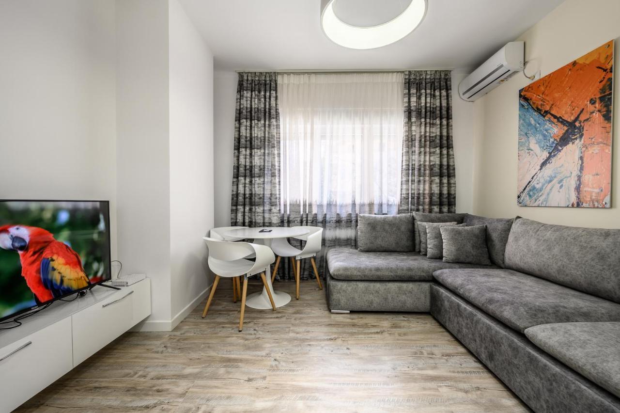 Miku Apartment-City Walk 1Bd Stylish Apartment Tirana Extérieur photo